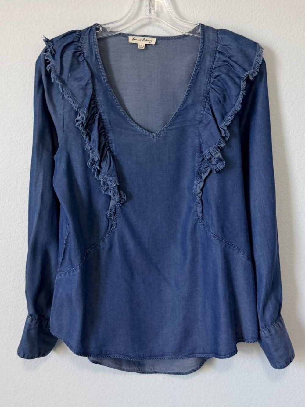 Jane & Delancey Long Sleeve V-Neck Raw Hem Ruffle Pullover Blouse Women's Size S
